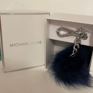 michale kors fur Pom keychain navy